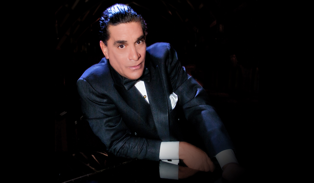 American Graffiti and Las Vegas Show with Francis Dey at Nuevo Vallarta Stage & Forum