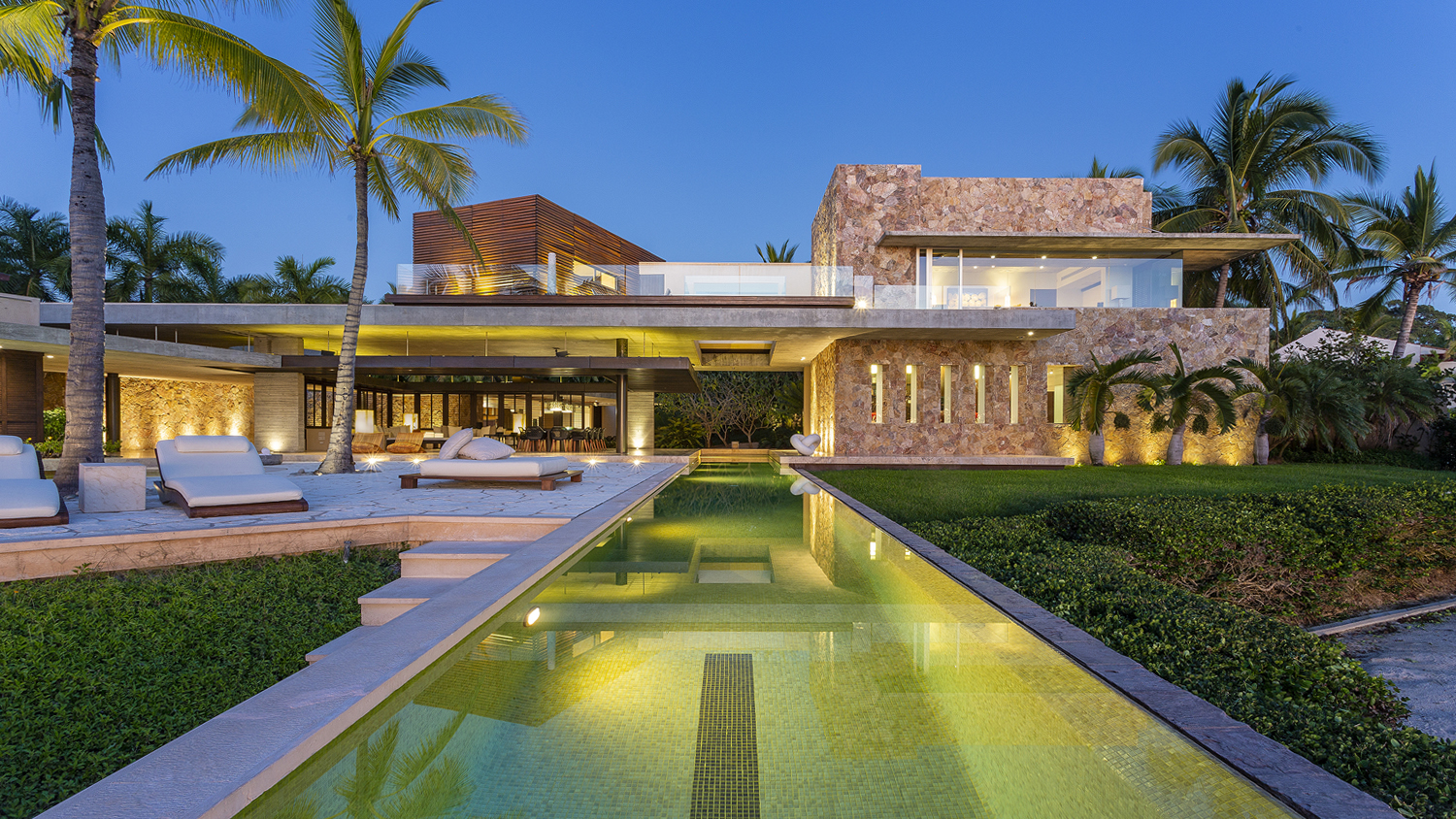 Rancho R&R: Una Obra Maestra de Excelencia Arquitectónica