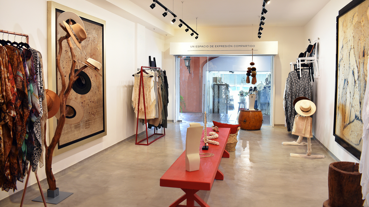CASA MAREA: Una Tienda Concepto en el Corazón de Marina Vallarta