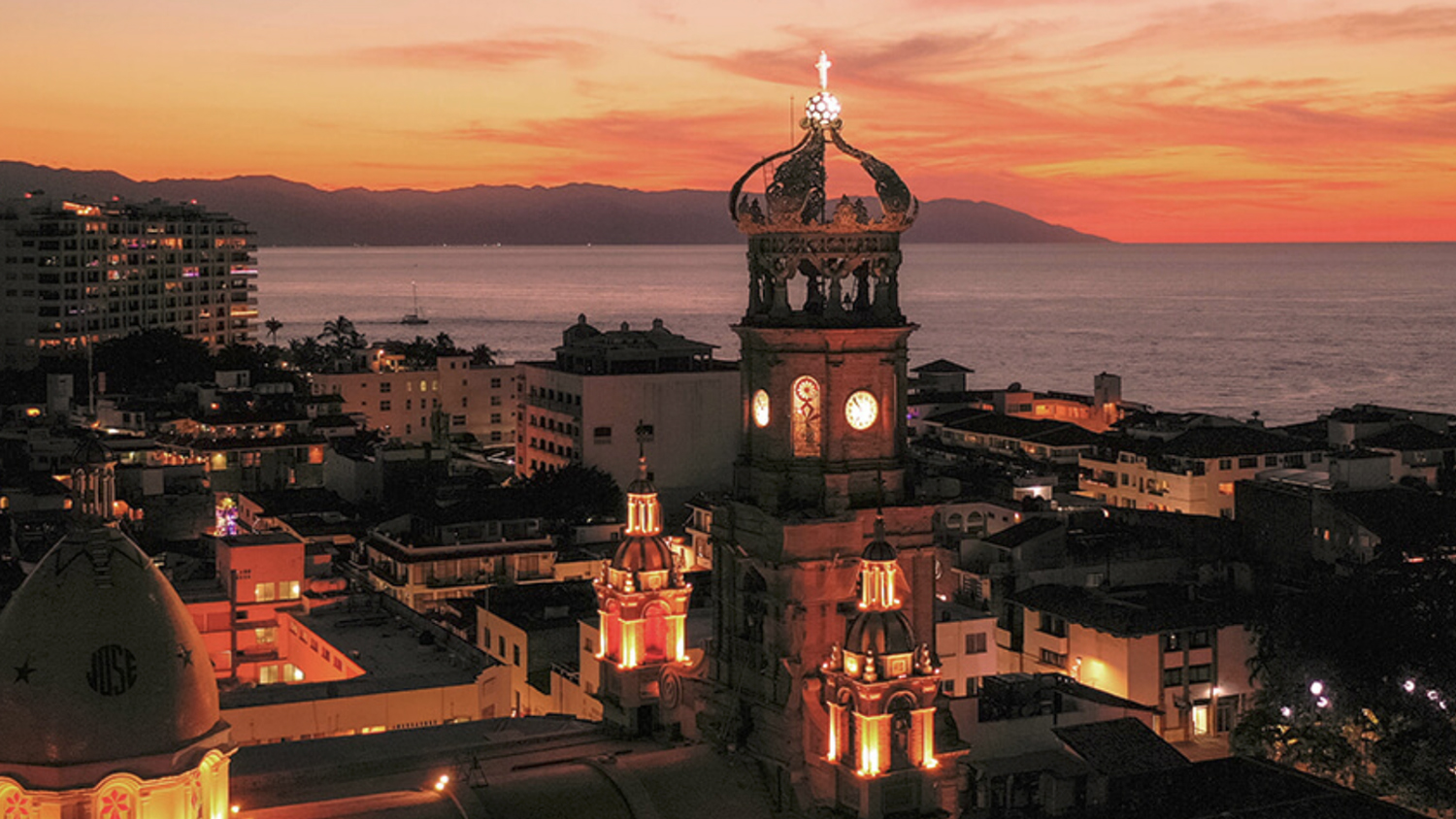 Lugares y Experiencias que Hacen Especial al Viejo Vallarta