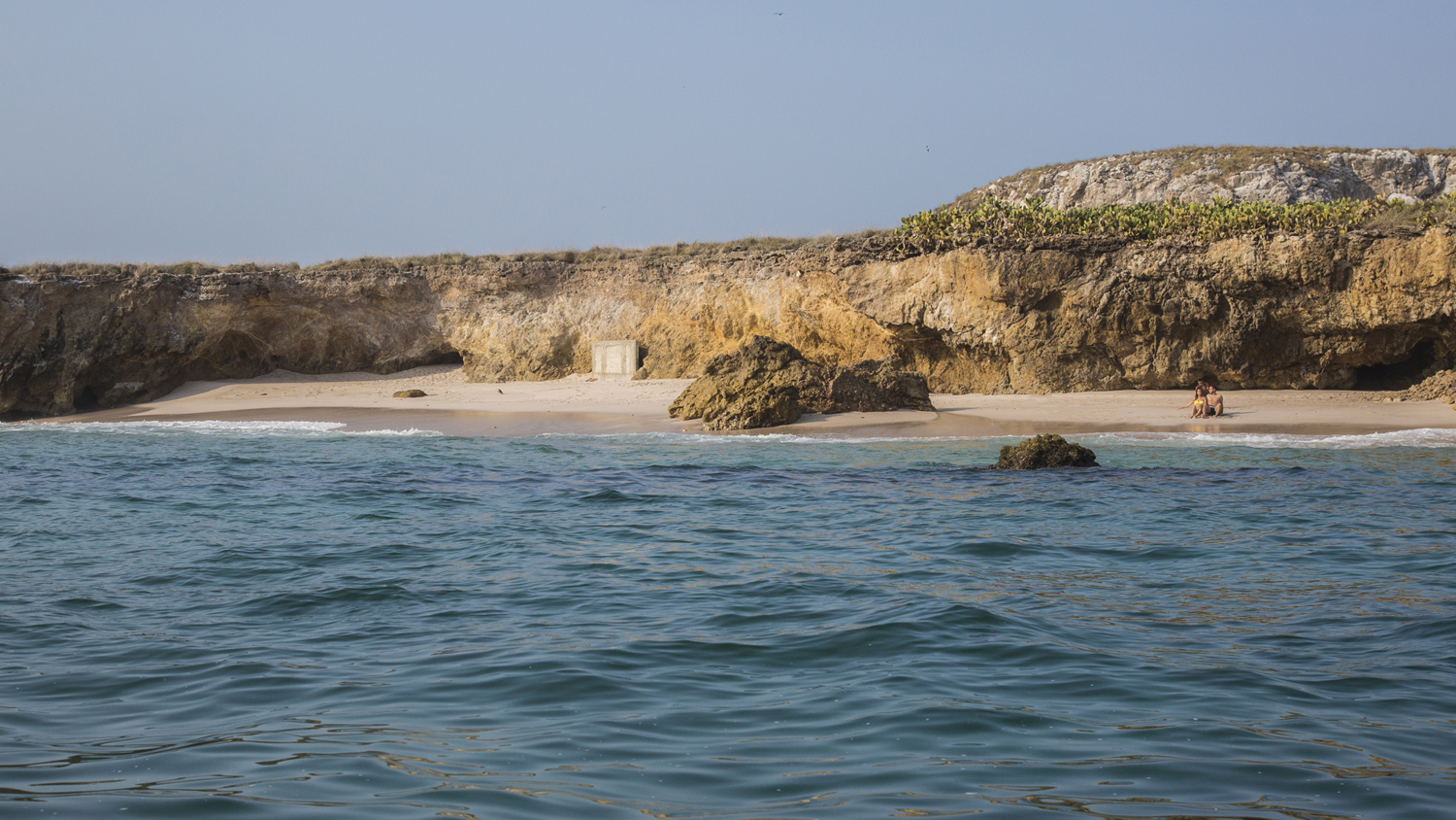 Esenciales de Nuestro Destino: Aventura en las Islas Marietas