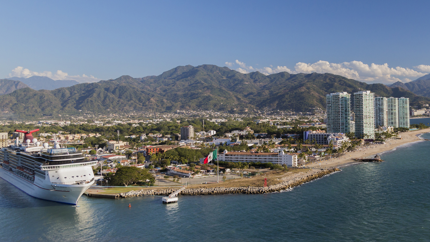 Líneas de Cruceros Preparan su Regreso a Puerto Vallarta