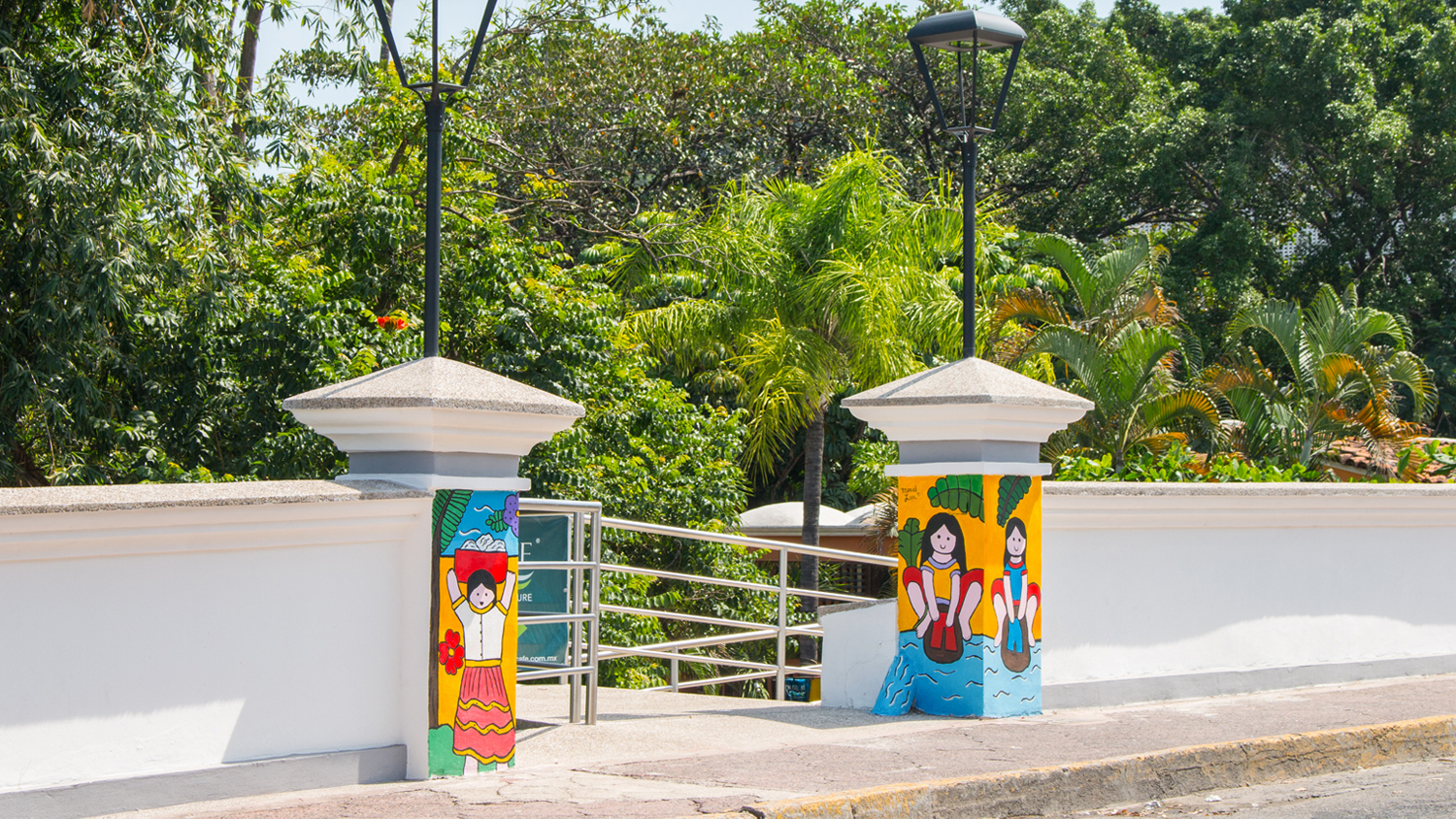 Arte Urbano en Puerto Vallarta: Isla del Río Cuale