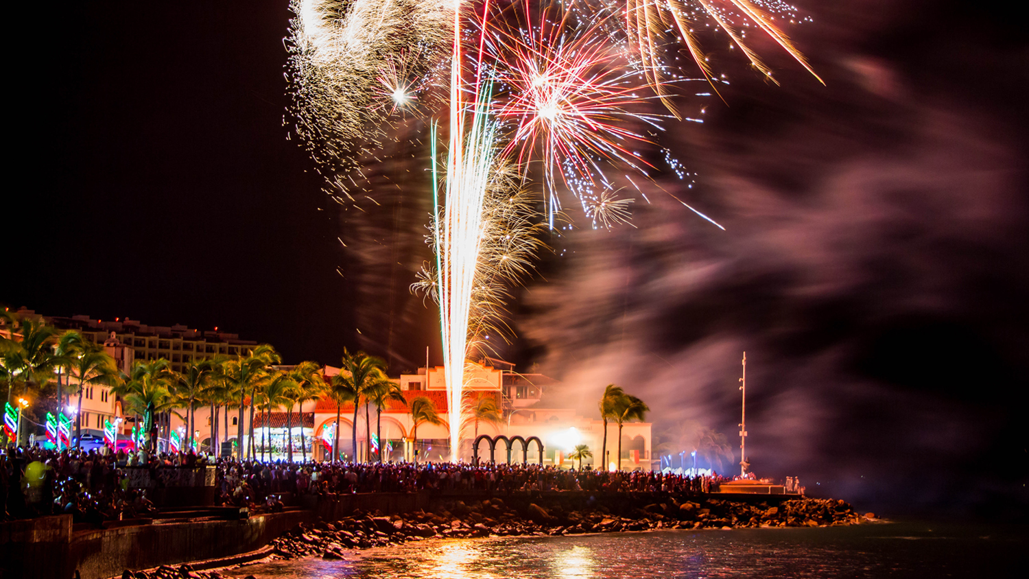 ¡Viva México!: Celebración de la Independencia de México en Puerto Vallarta