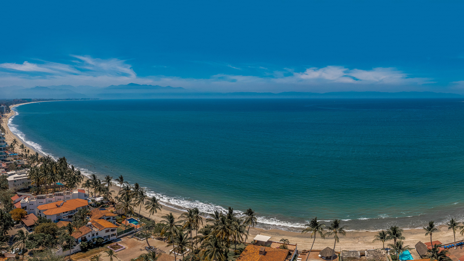 Bahía de Banderas: La Exuberante Joya Natural de Vallarta · Nayarit