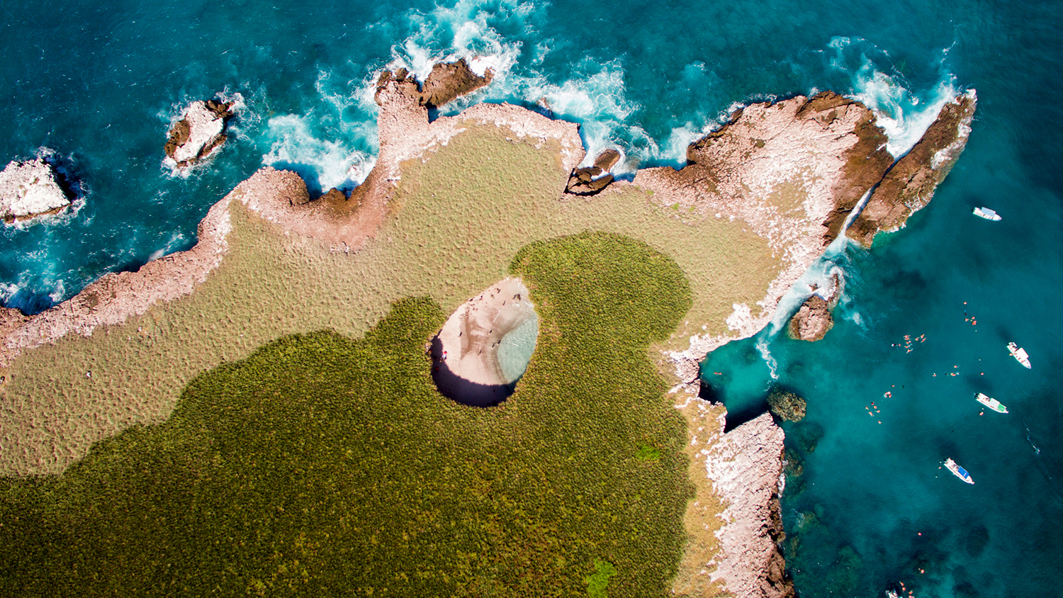 El Misterio de las Islas Marietas: Entre Leyenda y Belleza Natural