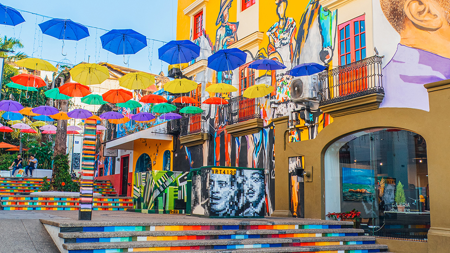Iturbide: Una de las Calles Más Instagrameables de Puerto Vallarta