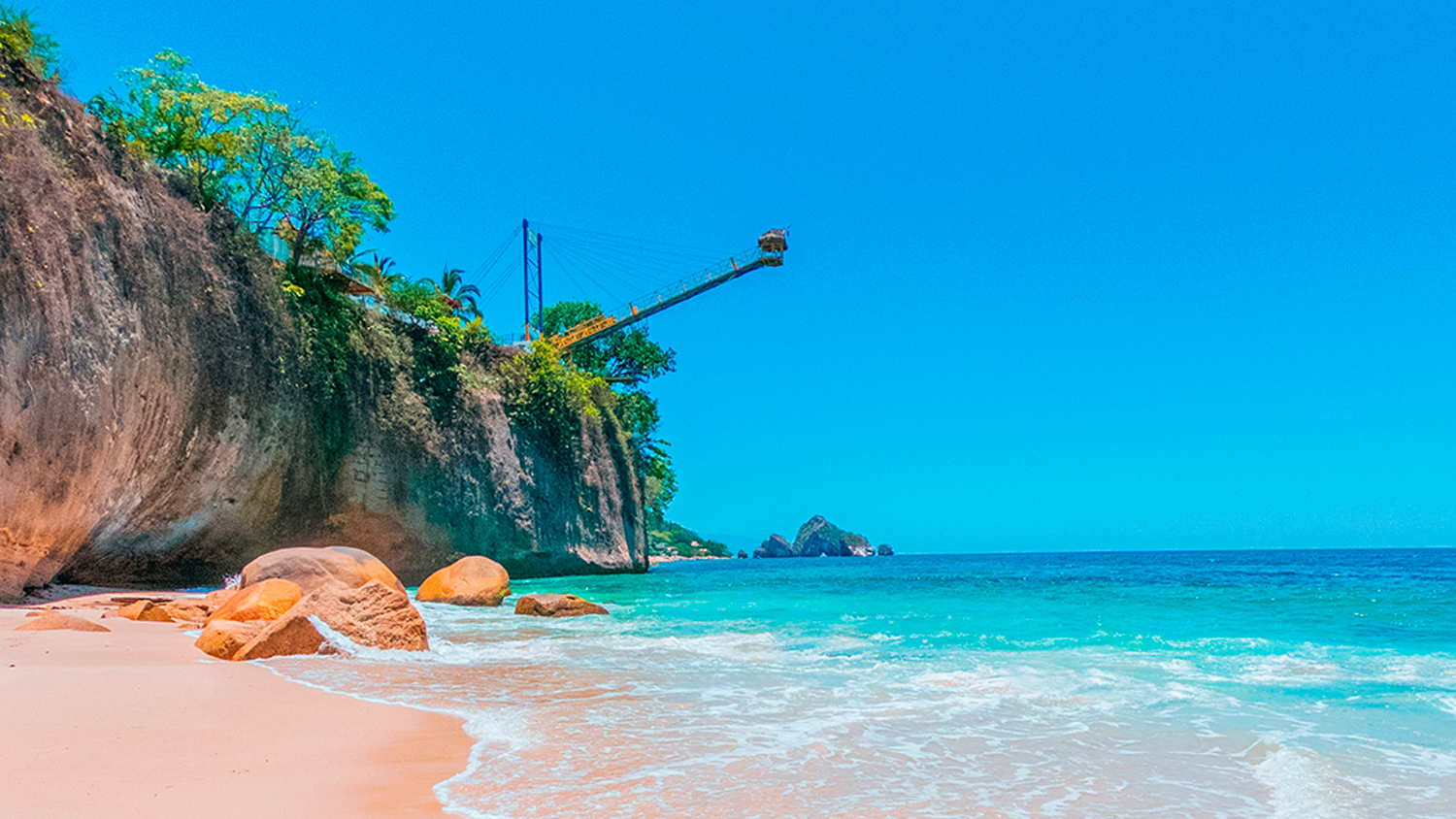 Playa Paredón: Una Encantadora Joya de Puerto Vallarta