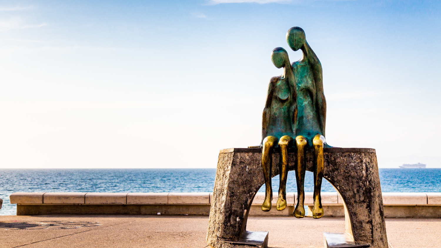 3 de las Esculturas de Bronce más Instagrameables del Malecón de PV