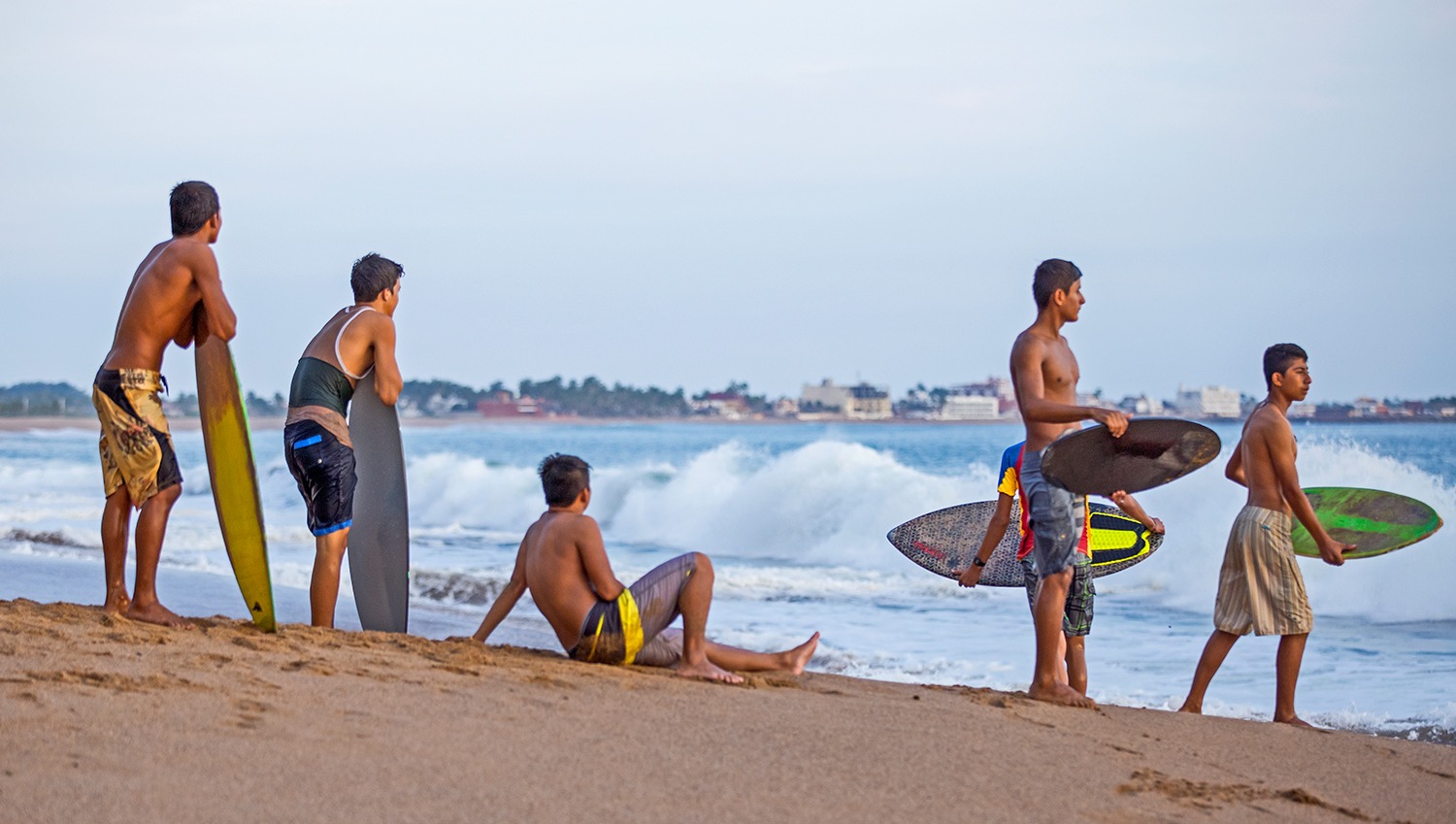 Deslizarse Sobre la Orilla del Mar: Skimboard en Bahía de Banderas