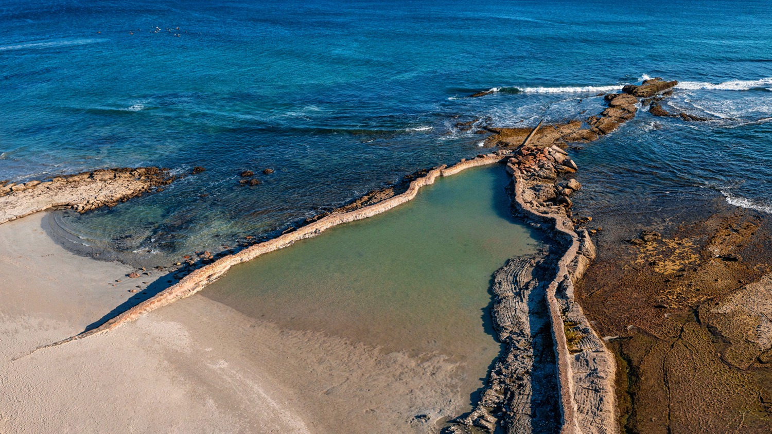 Playa Alberca de Mar: Un Rincón Sustentable para Disfrutar del Mar con Tranquilidad