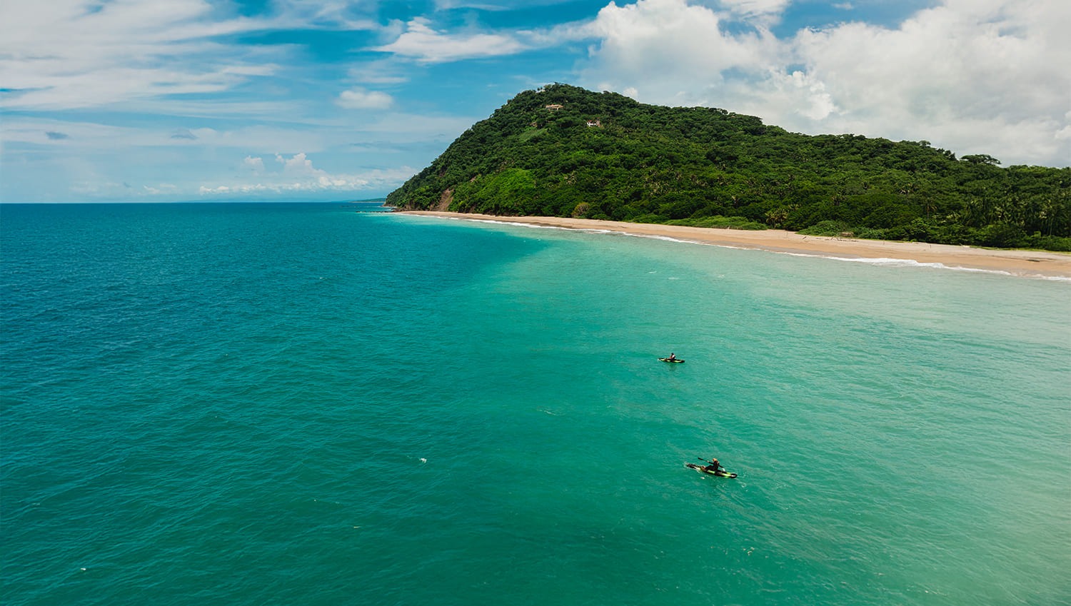 Aventuras en Kayak: Explorando Puerto Vallarta y Riviera Nayarit desde el Mar
