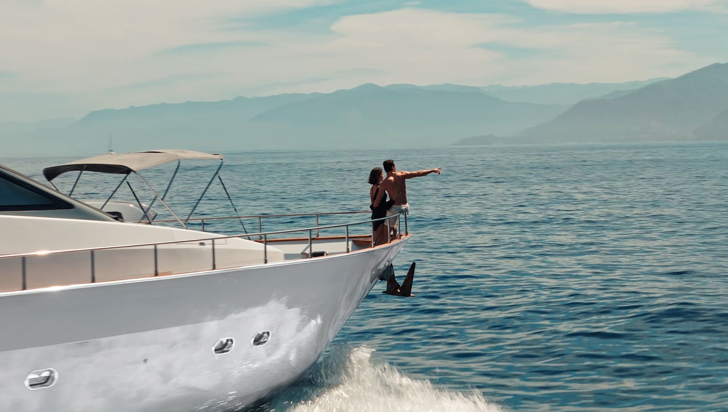 Sailing Together: A Yacht Cruise to Share Banderas Bay