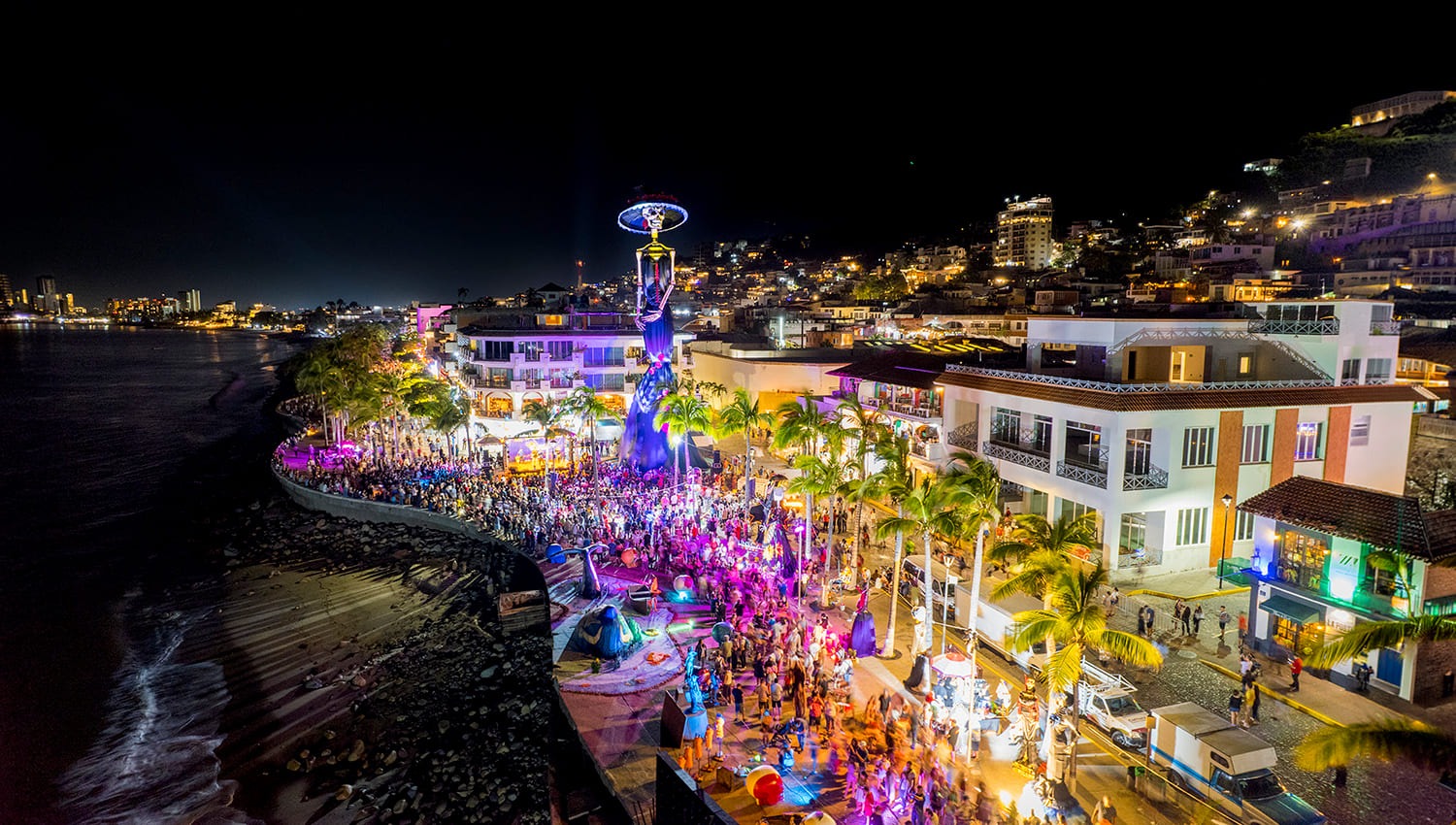PV’s Monumental Catrina: A Tribute to Frida Kahlo Facing the Pacific
